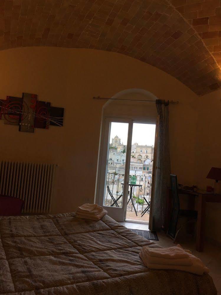 Lo Scorcio, Casa Vacanza Nel Cuore Dei Sassi Con Vista Incantevole Con Self Check-In Матера Экстерьер фото